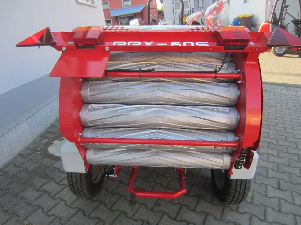Rundballenpresse BARGAM MRX 60 WOLAGRI Vorführmaschine