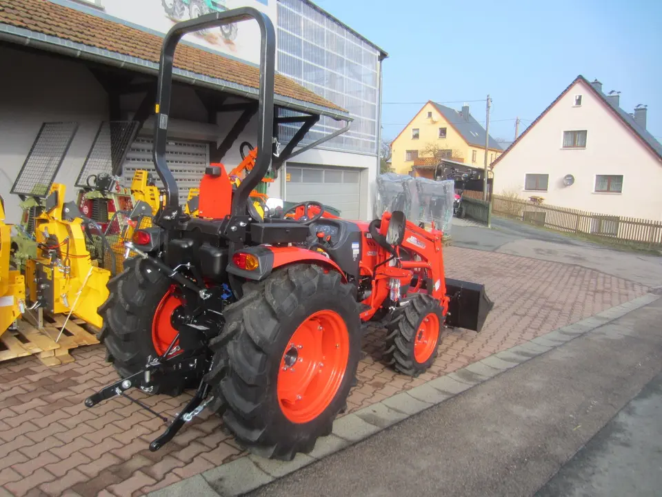 Allradtraktor KIOTI CK3530-EU Frontlader Neumaschine am Lager