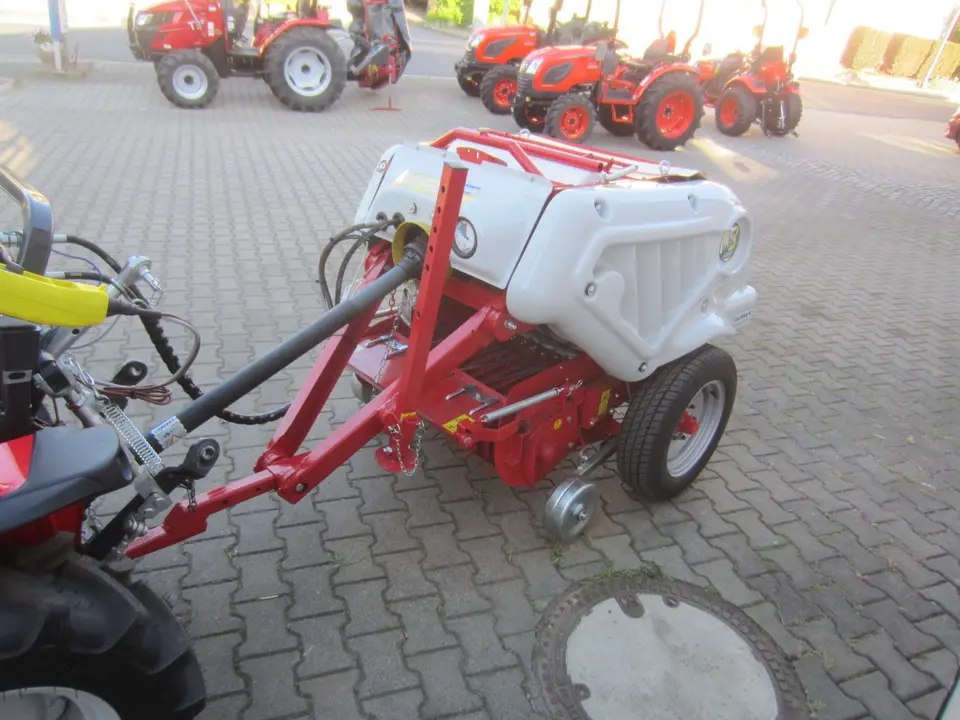 Rundballenpresse BARGAM MRX 60 WOLAGRI Vorführmaschine