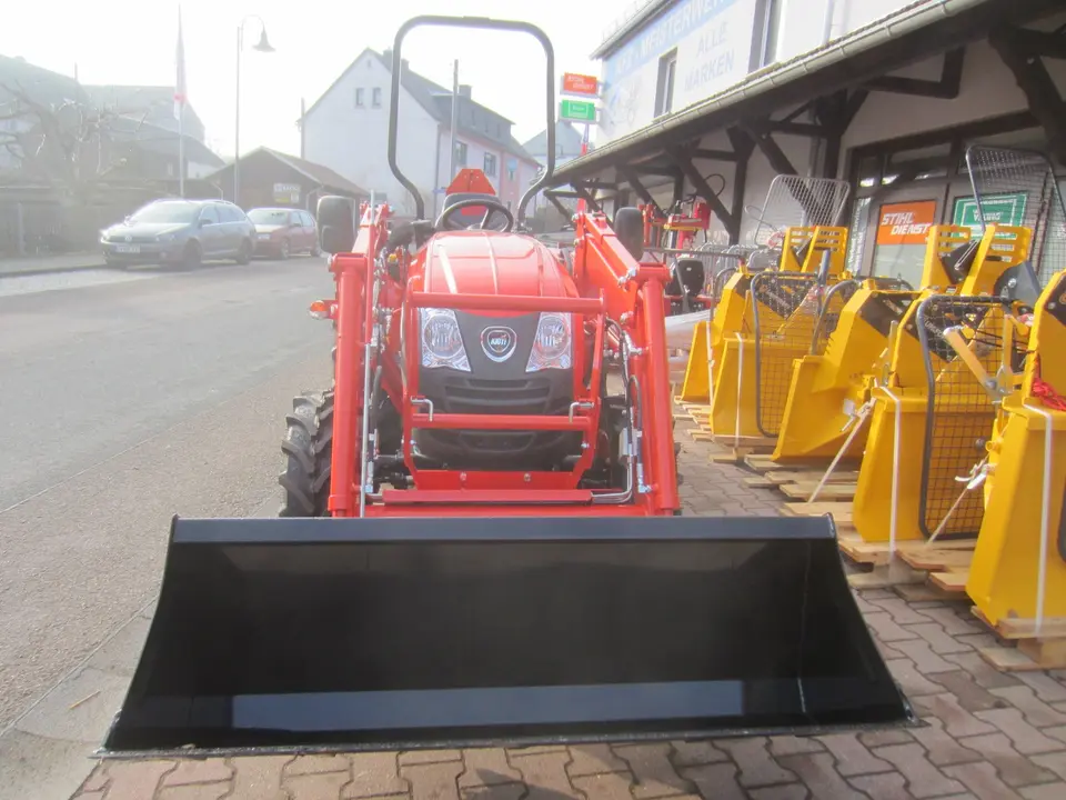 Allradtraktor KIOTI CK3530-EU Frontlader Neumaschine am Lager