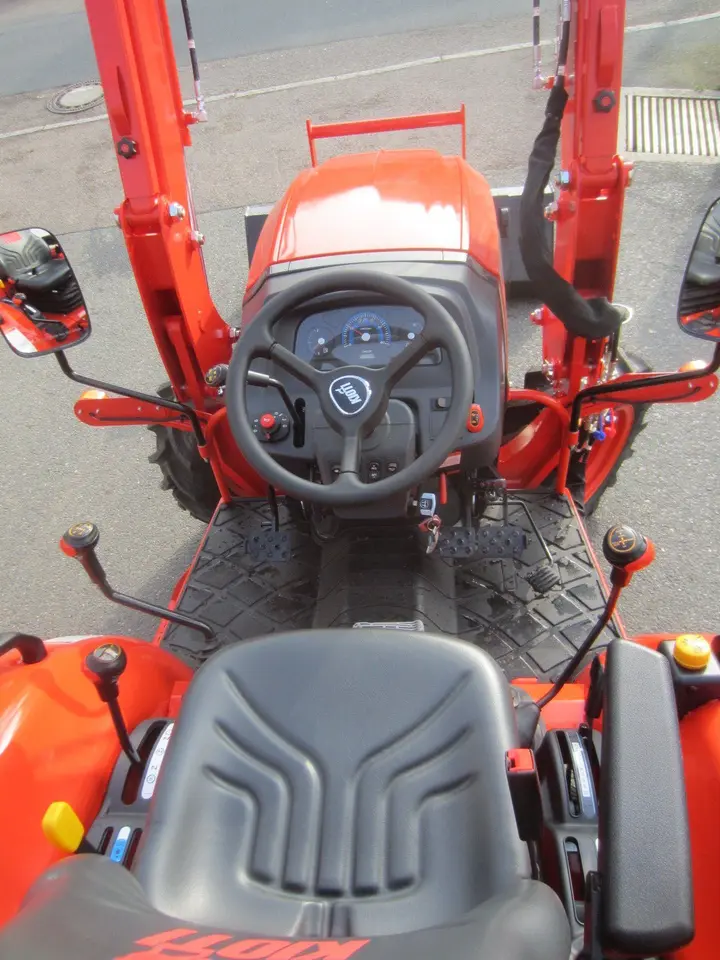 Allradtraktor KIOTI CK3530-EU Frontlader Neumaschine am Lager